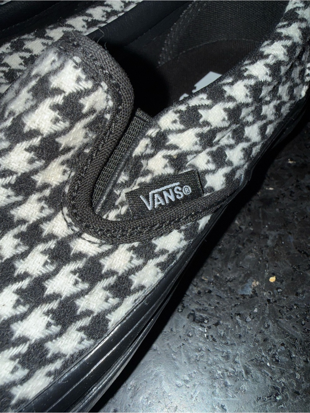 NEW Vans BLACK WHITE Houndstooth Print Slip on Sneakers SZ 8 - Picture 6 of 12